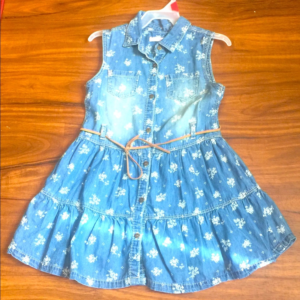 Cute girl dress size 4-5